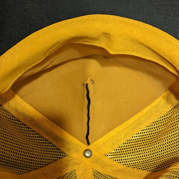 1970? 1980? Olympia beer mesh trucker cap - Picture 3 of 4